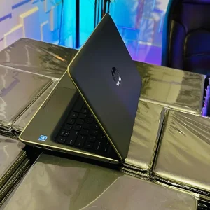 HP Stream 11 Pro G5 | Intel Celeron | 4GB RAM | 64GB eMMC